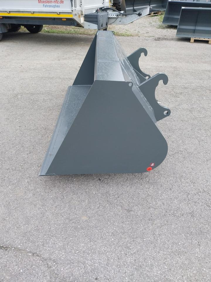 Schaufel 2m Radlader Atlas 65 70 75 80 85 55 50 - Rakodókanál: 5 kép. Schaufel 2m Radlader Atlas 65 70 75 80 85 55 50 - Rakodókanál: 5 kép.