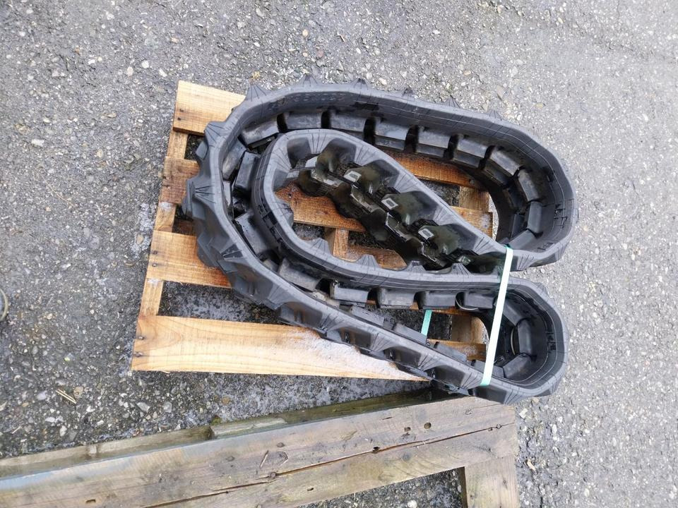 Neue Gummikette 230x96x35 Baggerkette Kette Caterpillar Takeuchi - Lánctalp - Építőipari gépek: 3 kép. Neue Gummikette 230x96x35 Baggerkette Kette Caterpillar Takeuchi - Lánctalp - Építőipari gépek: 3 kép.