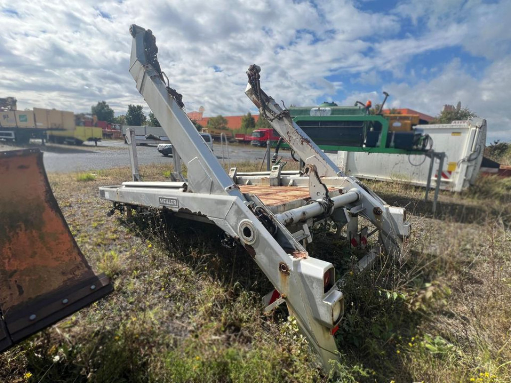 Abrollcontainer Abrollcont. als Meiller Absetzkipper - Multiliftes konténer: 2 kép. Abrollcontainer Abrollcont. als Meiller Absetzkipper - Multiliftes konténer: 2 kép.