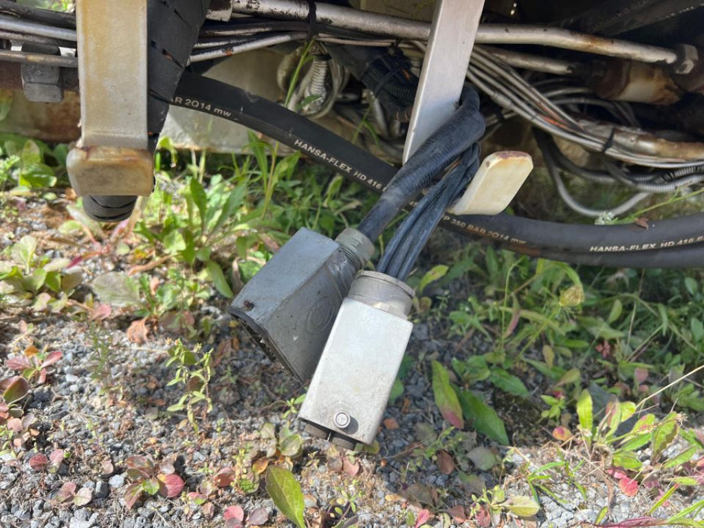 Abrollcontainer Abrollcont. als Meiller Absetzkipper - Horgos rakodó teherautó: 5 kép. Abrollcontainer Abrollcont. als Meiller Absetzkipper - Horgos rakodó teherautó: 5 kép.