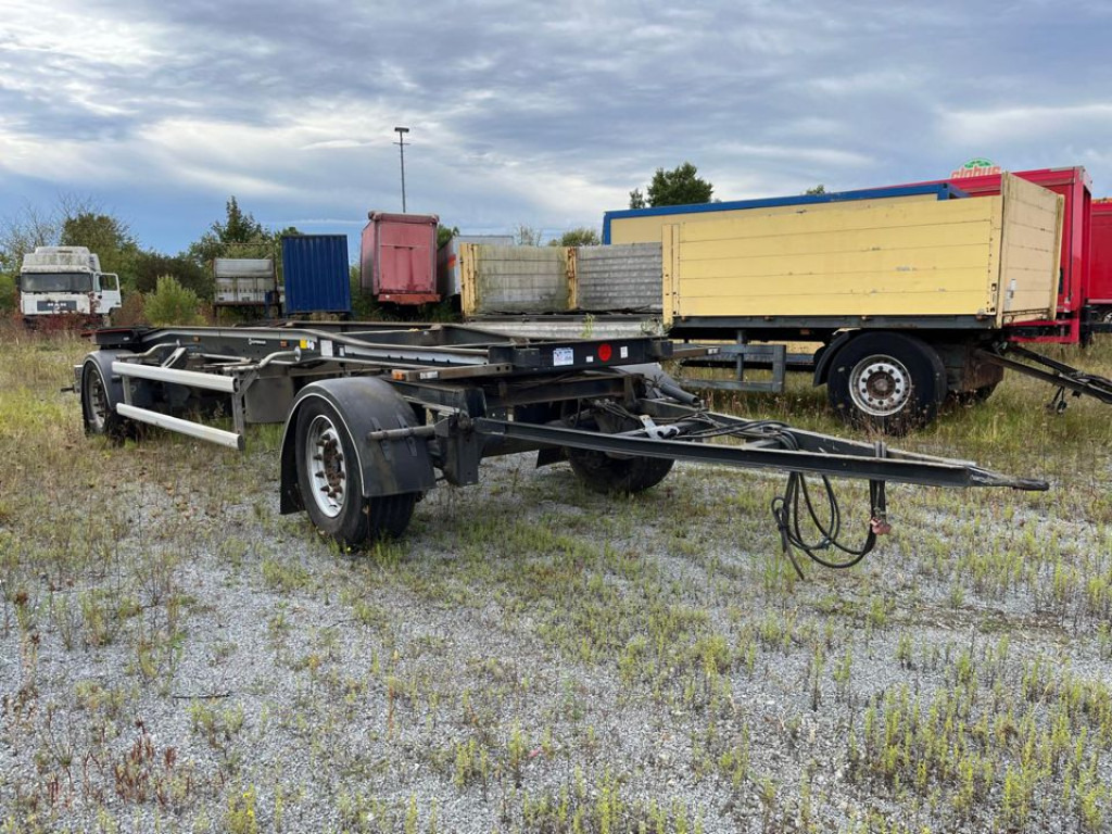 HUEFFERMANN 2-achs Abrollanhänger Containeranhänger HSA 18.70 - Multiliftes/ Konténerszállító pótkocsi: 2 kép. HUEFFERMANN 2-achs Abrollanhänger Containeranhänger HSA 18.70 - Multiliftes/ Konténerszállító pótkocsi: 2 kép.