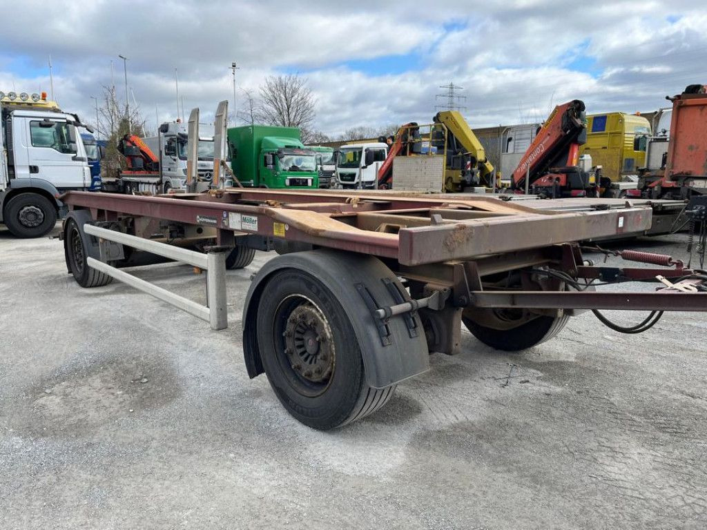 Hüffermann 2-achs Abrollanhänger HAR 18.70 Containeranhänge - Multiliftes/ Konténerszállító pótkocsi: 2 kép. Hüffermann 2-achs Abrollanhänger HAR 18.70 Containeranhänge - Multiliftes/ Konténerszállító pótkocsi: 2 kép.