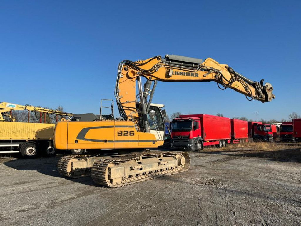 Liebherr R 926 SLC Ketten-/Raupenbagger Verstellausleger - Lánctalpas kotró: 5 kép. Liebherr R 926 SLC Ketten-/Raupenbagger Verstellausleger - Lánctalpas kotró: 5 kép.