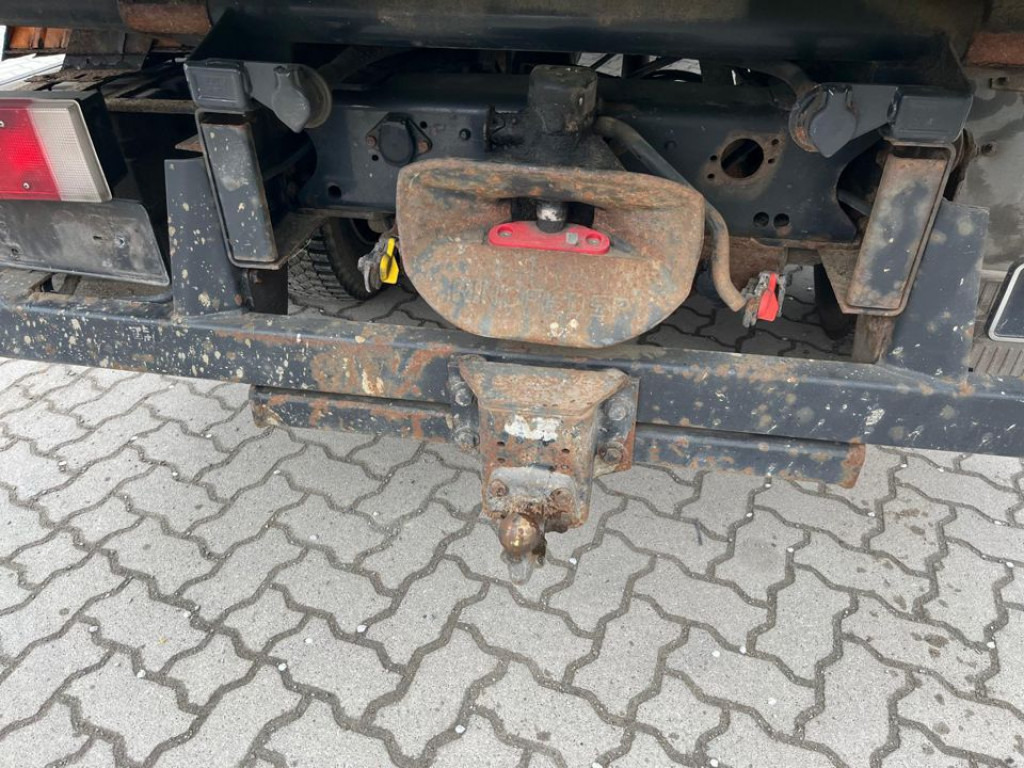 MAN LE 8.180 K 2-Achs Kipper Doppelkabine Meiller - Billenőplatós teherautó: 2 kép. MAN LE 8.180 K 2-Achs Kipper Doppelkabine Meiller - Billenőplatós teherautó: 2 kép.