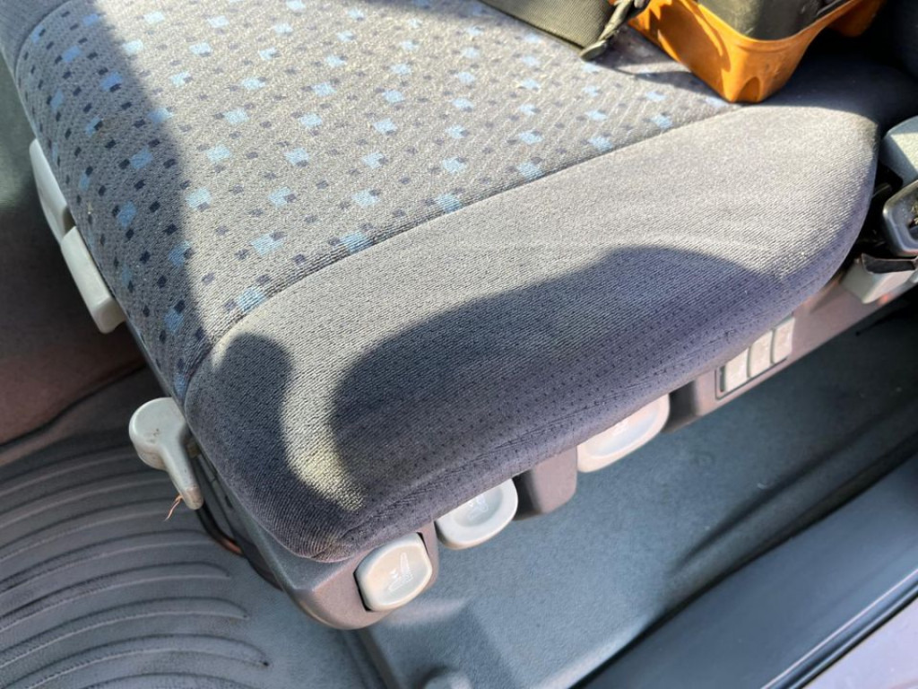 MAN TG-M 18.280 4x4 Pritsche Kran Singelreifen Funkfernbedienung - Platós teherautó, Darus autó: 4 kép. MAN TG-M 18.280 4x4 Pritsche Kran Singelreifen Funkfernbedienung - Platós teherautó, Darus autó: 4 kép.