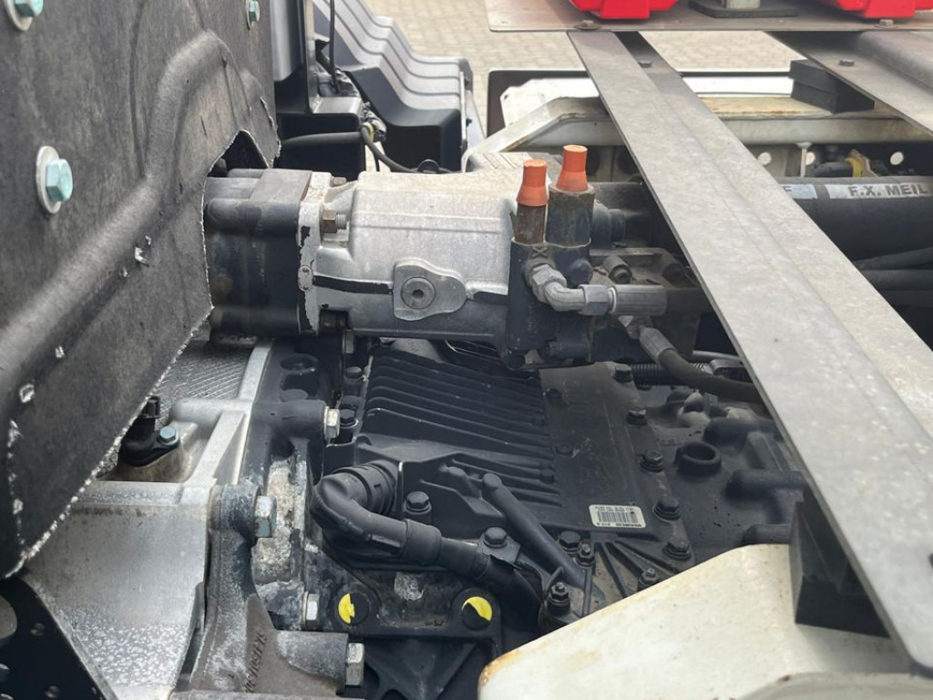 MAN TG-S 26.400 6x2 BL Absetzkipper Meiller Funk - Konténerszállító: 4 kép. MAN TG-S 26.400 6x2 BL Absetzkipper Meiller Funk - Konténerszállító: 4 kép.