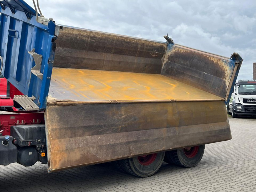MAN TG-S 26.500 6x6 BB 3-Achs Allradkipper Bordmatik - Billenőplatós teherautó: 4 kép. MAN TG-S 26.500 6x6 BB 3-Achs Allradkipper Bordmatik - Billenőplatós teherautó: 4 kép.