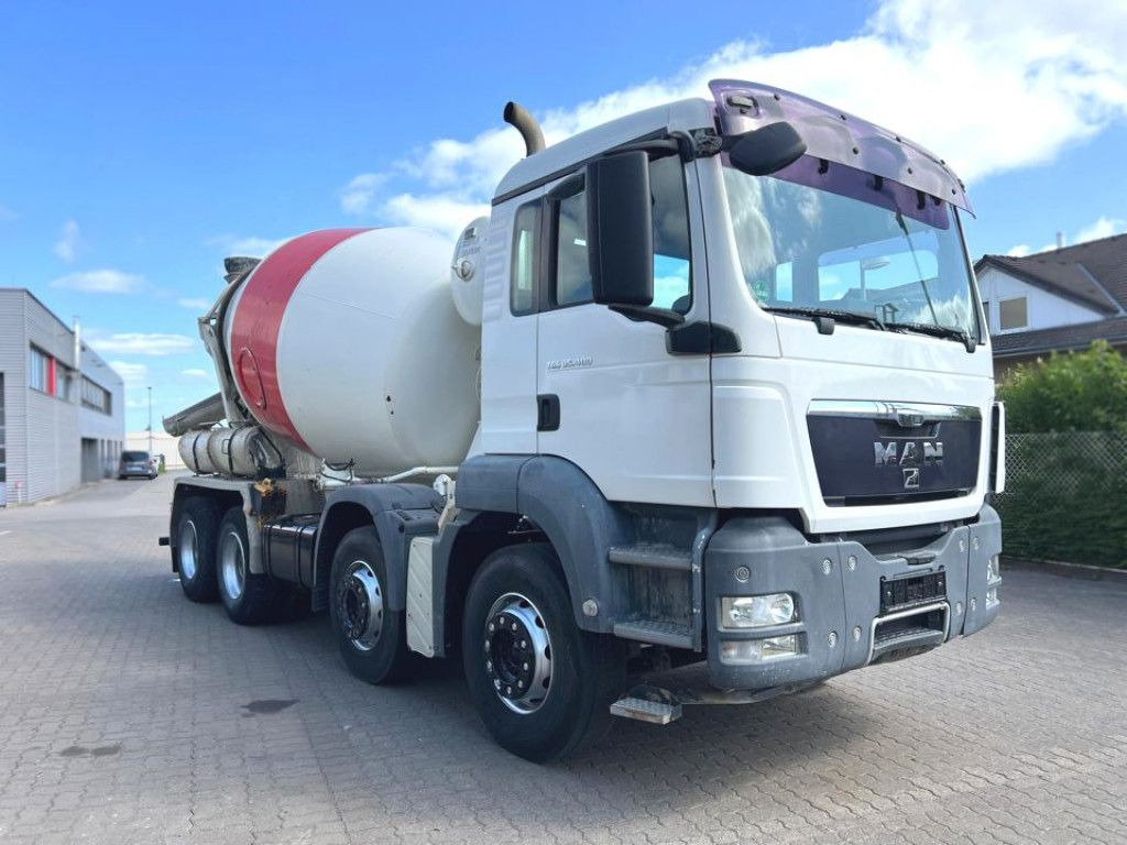 MAN TG-S 35.400 8x4 BB Betonmischer 35To Chsassis, A - Betonmixer: 2 kép. MAN TG-S 35.400 8x4 BB Betonmischer 35To Chsassis, A - Betonmixer: 2 kép.