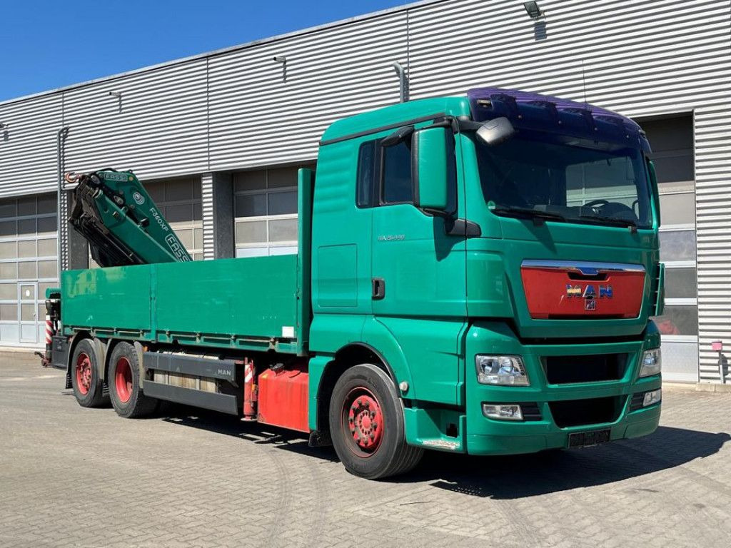 MAN TG-X 26.440 6x2-2 BL Pritsche Heckkran Fassi 360 - Darus autó: 2 kép. MAN TG-X 26.440 6x2-2 BL Pritsche Heckkran Fassi 360 - Darus autó: 2 kép.