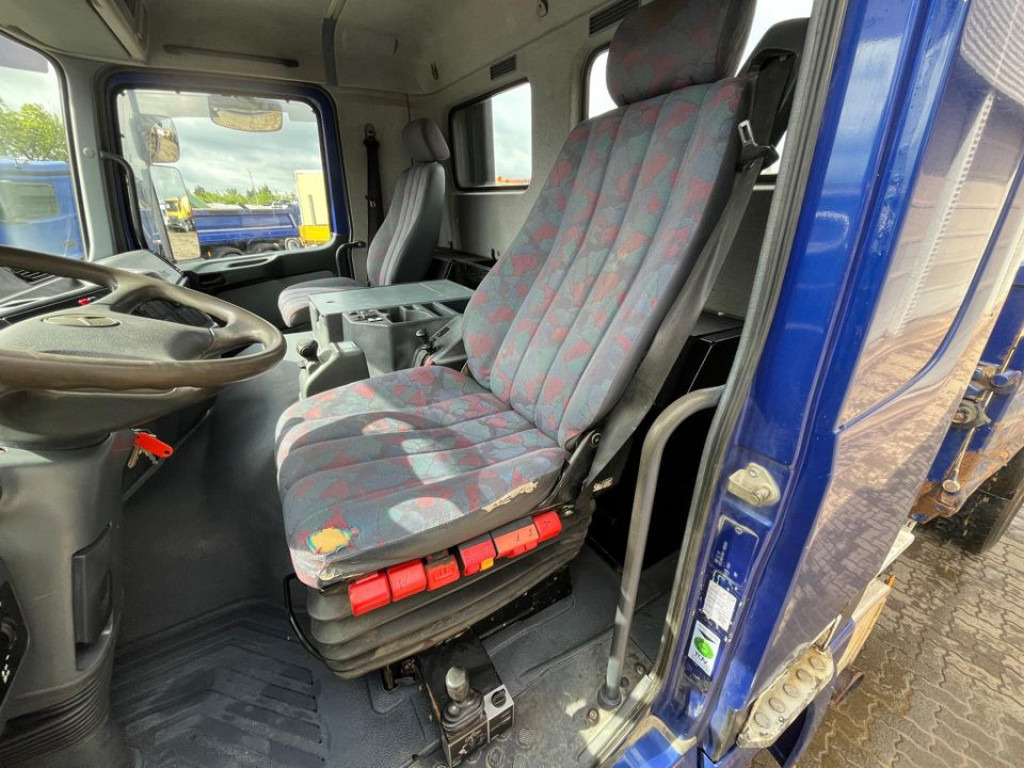 MERCEDES-BENZ Actros 1843 AK 2-Achs Allradkipper Meiller - Billenőplatós teherautó: 2 kép. MERCEDES-BENZ Actros 1843 AK 2-Achs Allradkipper Meiller - Billenőplatós teherautó: 2 kép.