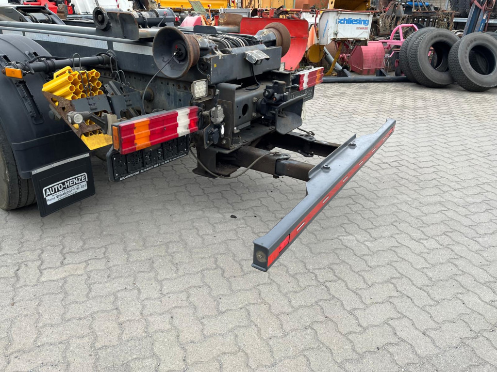 MERCEDES-BENZ Actros 2541 L6x2 Abrollkipper Meiller Schub+Knick - Horgos rakodó teherautó: 4 kép. MERCEDES-BENZ Actros 2541 L6x2 Abrollkipper Meiller Schub+Knick - Horgos rakodó teherautó: 4 kép.