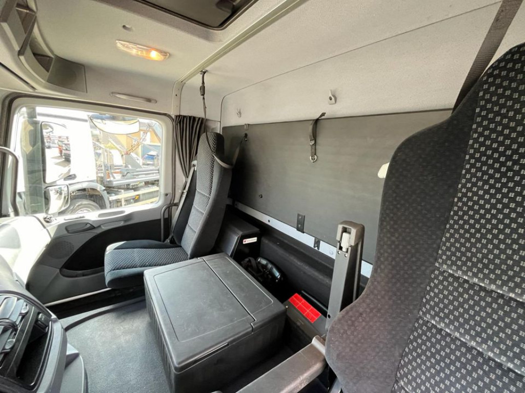 MERCEDES-BENZ Actros 2546 L 6x2 Pritsche Heckkran Hiab 288 6xhyd - Platós teherautó, Darus autó: 4 kép. MERCEDES-BENZ Actros 2546 L 6x2 Pritsche Heckkran Hiab 288 6xhyd - Platós teherautó, Darus autó: 4 kép.