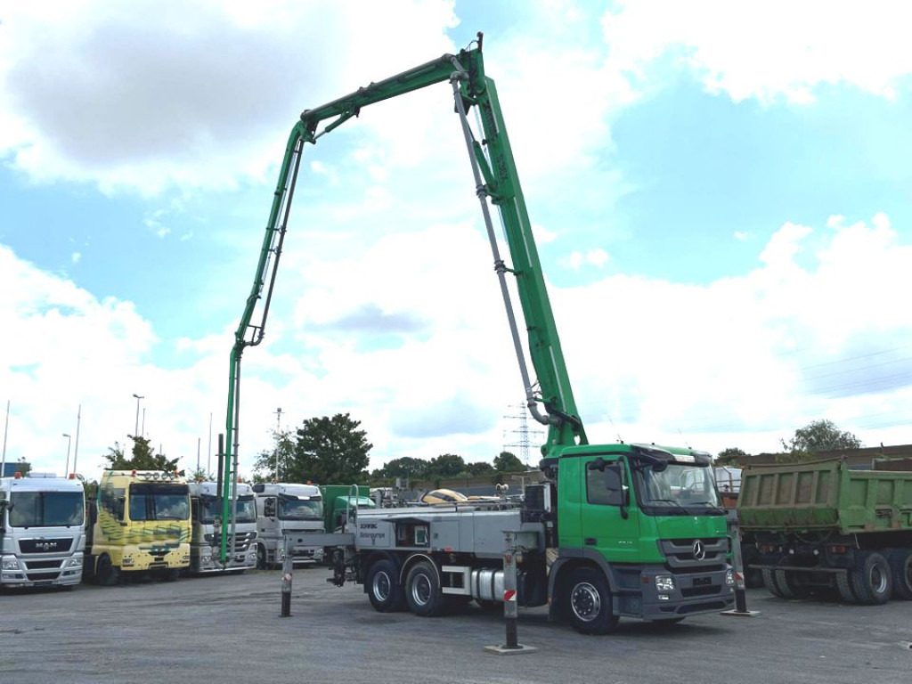 MERCEDES-BENZ Actros 2641 6x4  Betonpumpe Schwing S 36 X nur 2786h - Betonpumpa: 1 kép. MERCEDES-BENZ Actros 2641 6x4  Betonpumpe Schwing S 36 X nur 2786h - Betonpumpa: 1 kép.