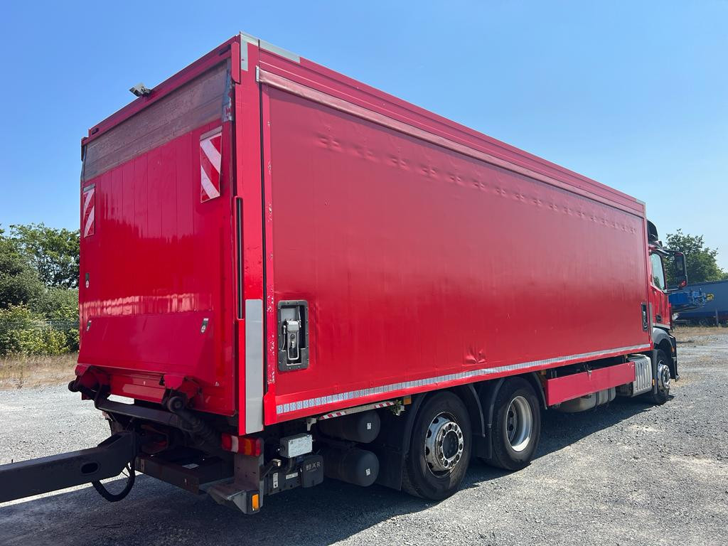 MERCEDES-BENZ Antos 2540 L 6x2 Pritsche LBW - Ponyvás teherautó: 3 kép. MERCEDES-BENZ Antos 2540 L 6x2 Pritsche LBW - Ponyvás teherautó: 3 kép.