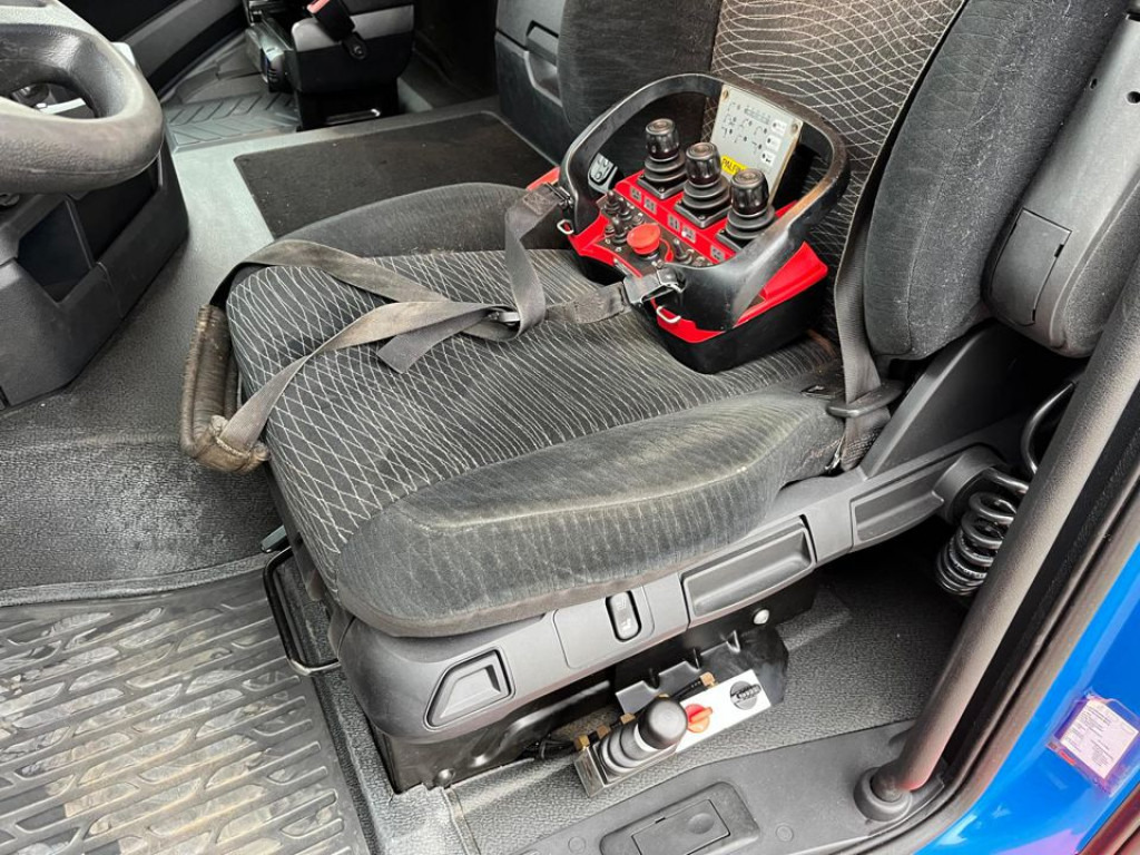 MERCEDES-BENZ Arocs 1845 4x4 HAD 2-Achs Allradkipper Heckkran Funk - Billenőplatós teherautó, Darus autó: 5 kép. MERCEDES-BENZ Arocs 1845 4x4 HAD 2-Achs Allradkipper Heckkran Funk - Billenőplatós teherautó, Darus autó: 5 kép.