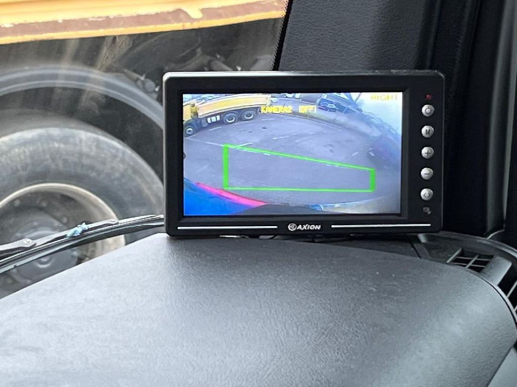 MERCEDES-BENZ Arocs 1845 4x4 HAD 2-Achs Allradkipper Heckkran Funk - Billenőplatós teherautó, Darus autó: 2 kép. MERCEDES-BENZ Arocs 1845 4x4 HAD 2-Achs Allradkipper Heckkran Funk - Billenőplatós teherautó, Darus autó: 2 kép.