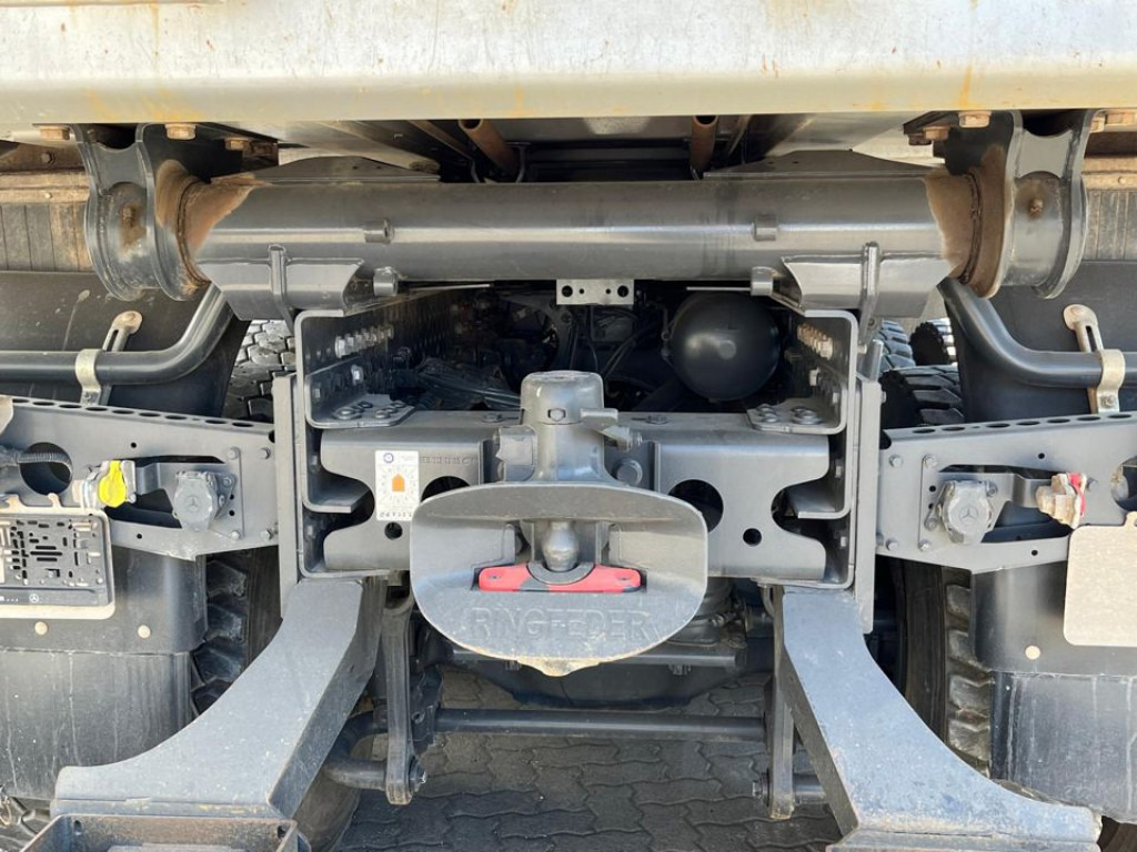MERCEDES-BENZ Arocs 4153 8x6 4 Achs Muldenkipper Meiller - Billenőplatós teherautó: 3 kép. MERCEDES-BENZ Arocs 4153 8x6 4 Achs Muldenkipper Meiller - Billenőplatós teherautó: 3 kép.