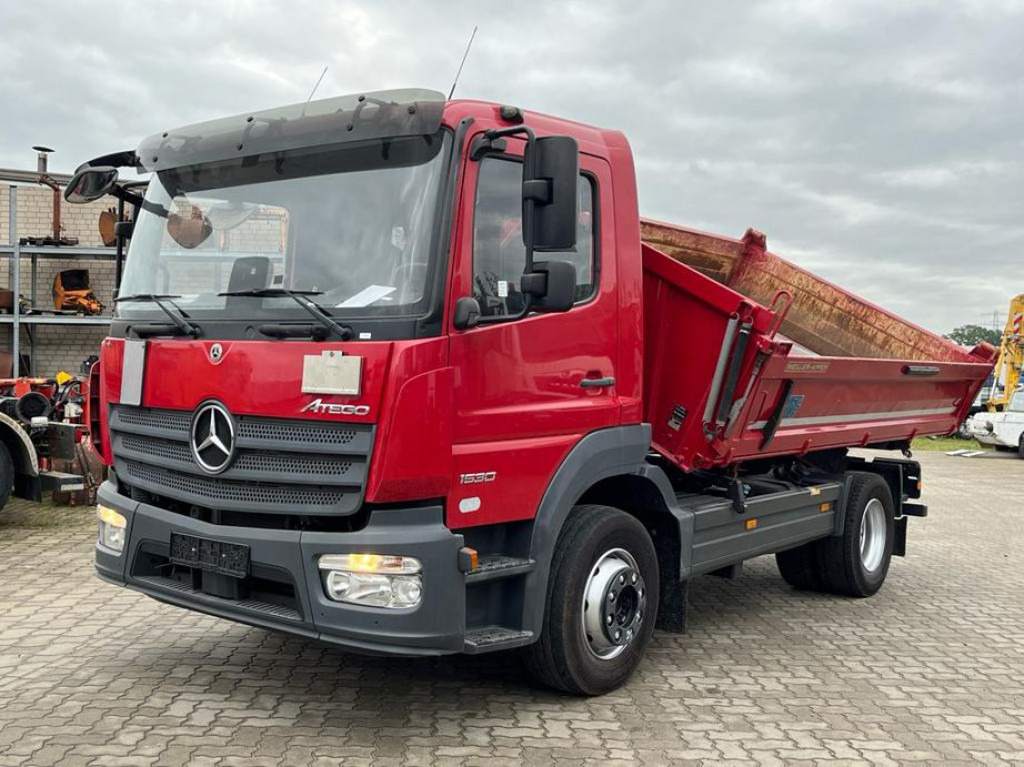 MERCEDES-BENZ Atego 1530 K 2-Achs Kipper Meiller - Billenőplatós teherautó: 1 kép. MERCEDES-BENZ Atego 1530 K 2-Achs Kipper Meiller - Billenőplatós teherautó: 1 kép.