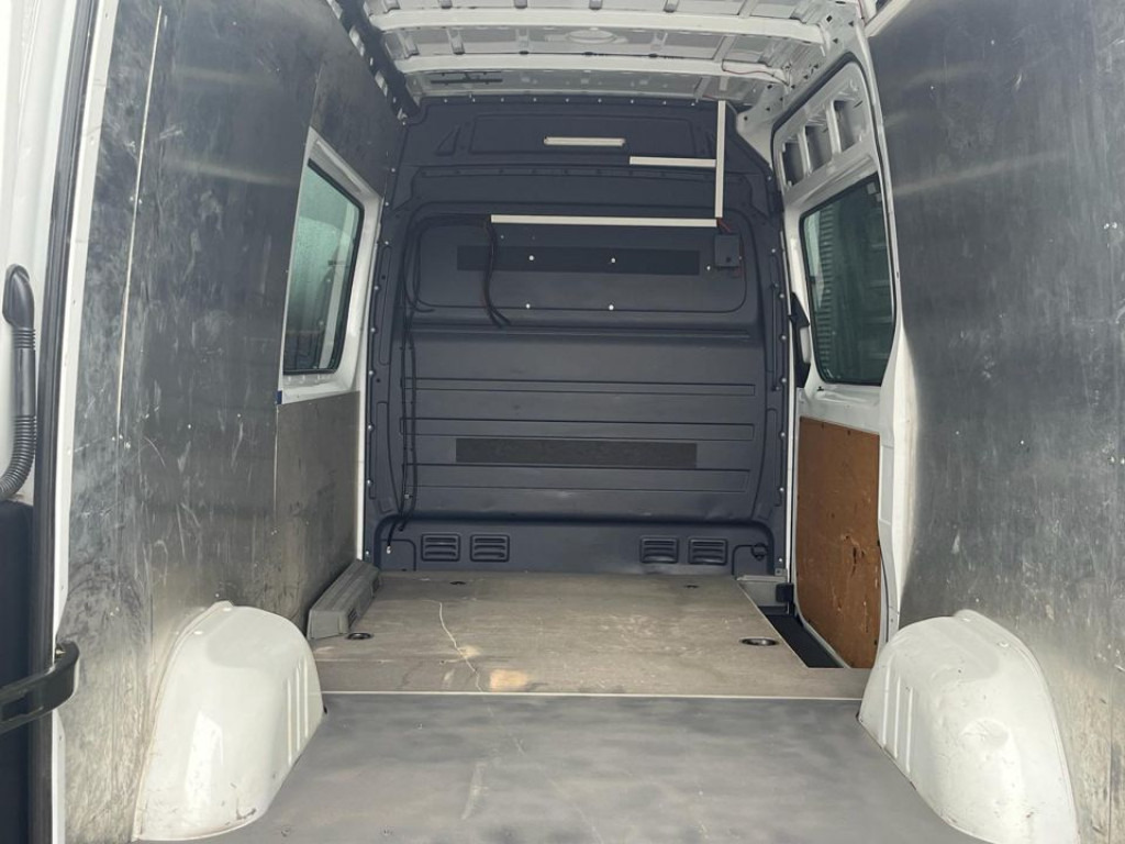 MERCEDES-BENZ Sprinter 316 CDI Kasten - Furgon: 5 kép. MERCEDES-BENZ Sprinter 316 CDI Kasten - Furgon: 5 kép.