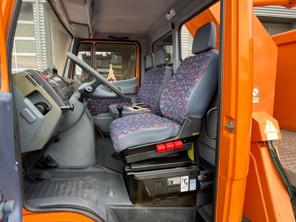 Emelőkosaras teherautó MERCEDES-BENZ Vario 612 D Hubarbeitsbühne Arbeitshöhe 18m: 14 kép.