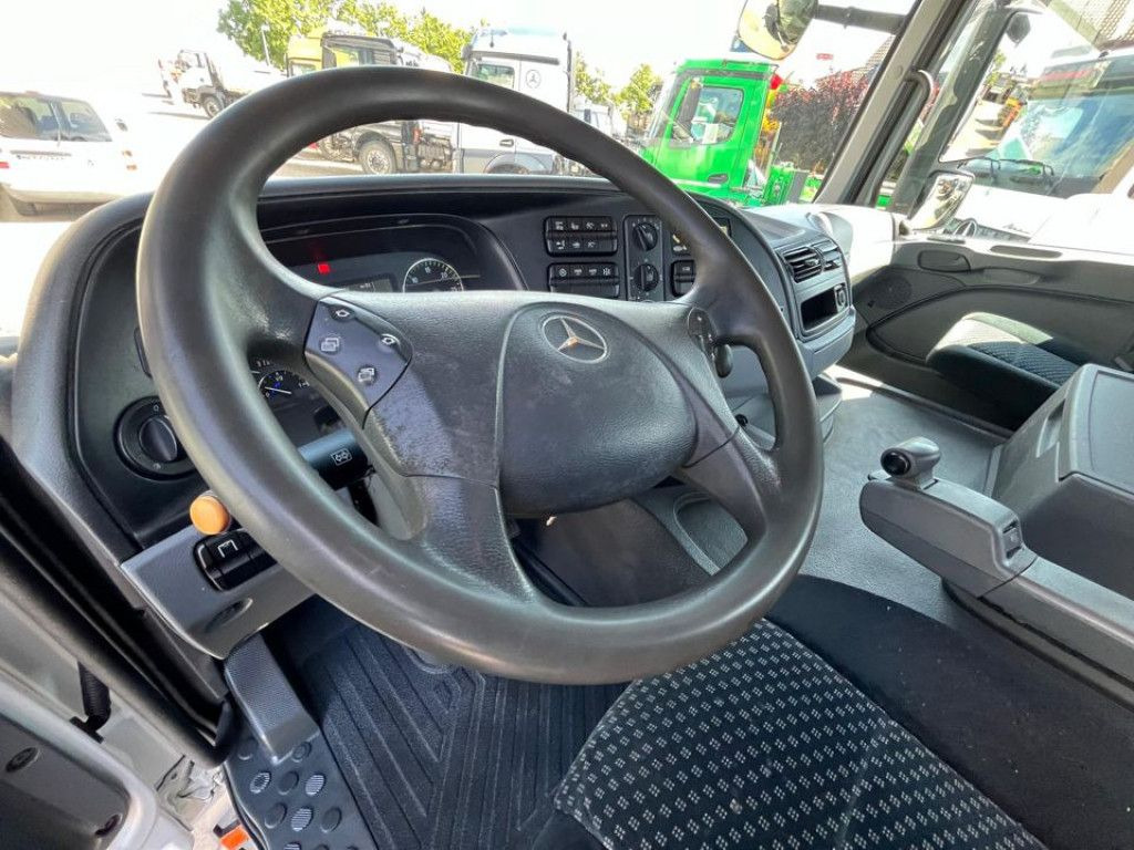 Mercedes-Benz Actros 1841 K 2-Achs Kipper Kran Funk/2xhydr+Gre - Billenőplatós teherautó, Darus autó: 5 kép. Mercedes-Benz Actros 1841 K 2-Achs Kipper Kran Funk/2xhydr+Gre - Billenőplatós teherautó, Darus autó: 5 kép.