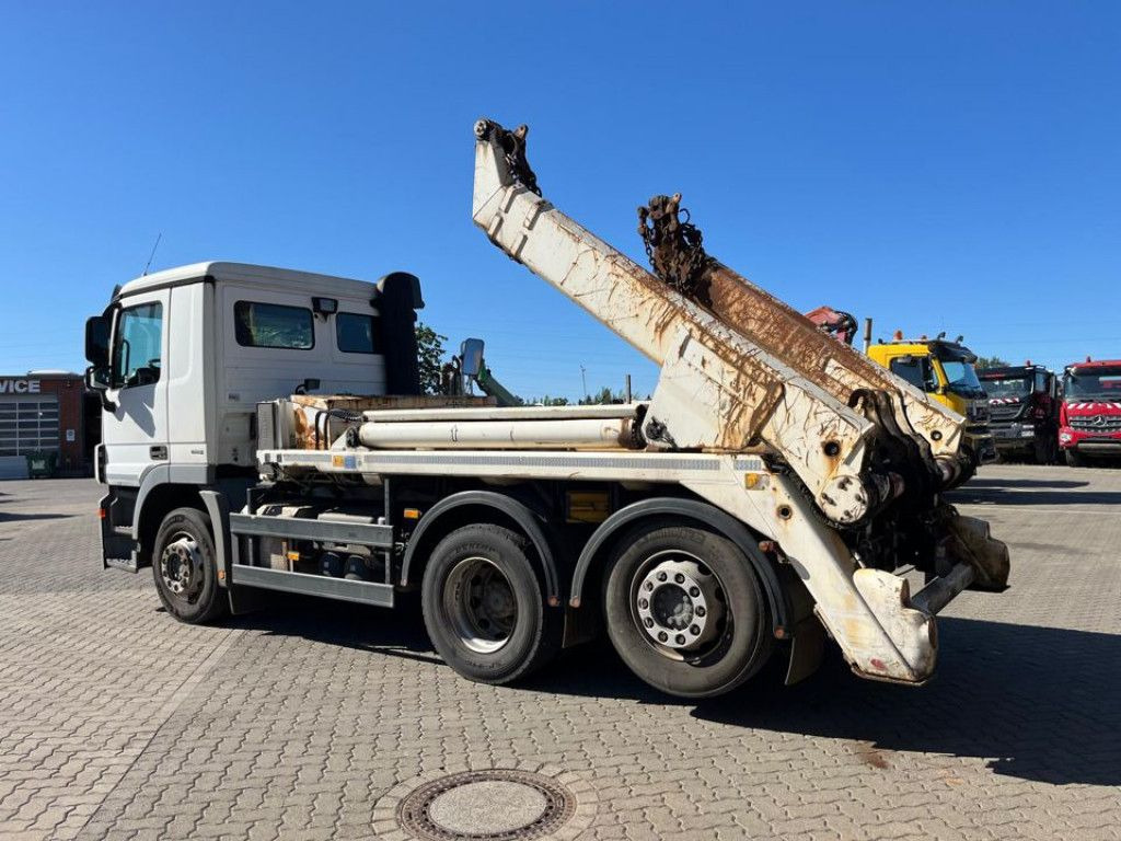 Mercedes-Benz Actros 2541 L6x2 Absetzkipper Meiller - Billenőplatós teherautó: 3 kép. Mercedes-Benz Actros 2541 L6x2 Absetzkipper Meiller - Billenőplatós teherautó: 3 kép.