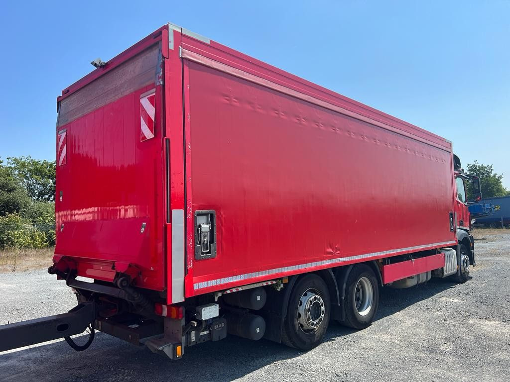 Mercedes-Benz Antos 2540 L 6x2 Pritsche LBW Coca Cola - Ponyvás teherautó: 3 kép. Mercedes-Benz Antos 2540 L 6x2 Pritsche LBW Coca Cola - Ponyvás teherautó: 3 kép.