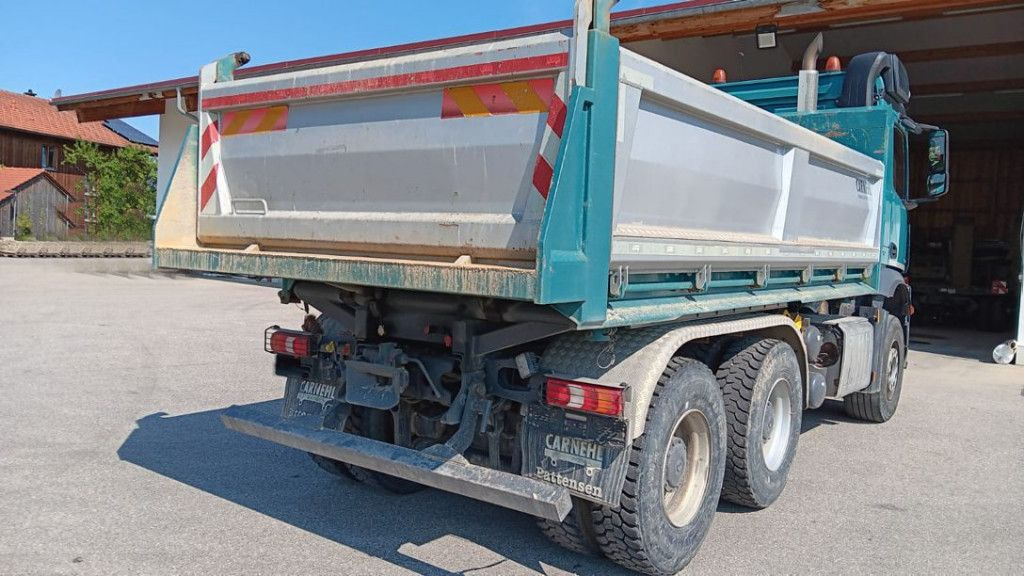 Mercedes-Benz Arocs 2648 6x4 3-Achs Kipper Bordmatik - Billenőplatós teherautó: 3 kép. Mercedes-Benz Arocs 2648 6x4 3-Achs Kipper Bordmatik - Billenőplatós teherautó: 3 kép.