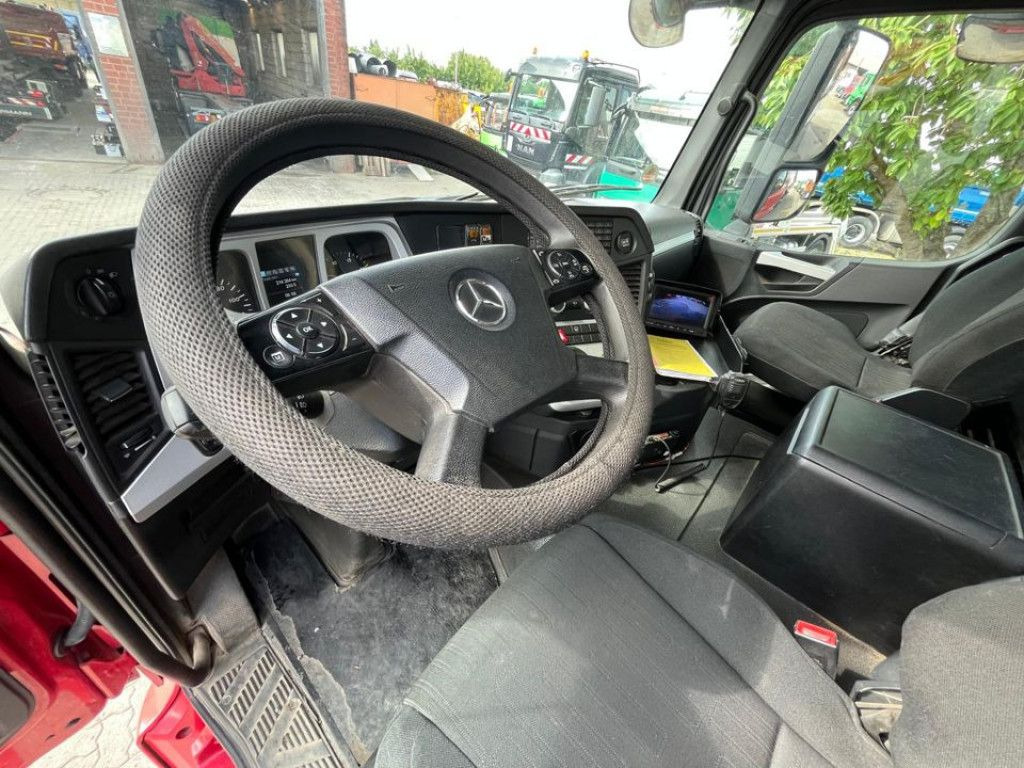 Mercedes-Benz Arocs 4145 8x4 4 Achs Muldenkipper Carnehl Halfp - Konténerszállító: 4 kép. Mercedes-Benz Arocs 4145 8x4 4 Achs Muldenkipper Carnehl Halfp - Konténerszállító: 4 kép.