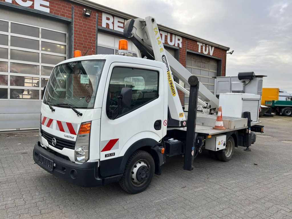 NISSAN (E) Cabstar 35.13 Hubarbeitsbühne Palfinger 14mtr - Emelőkosaras teherautó: 1 kép. NISSAN (E) Cabstar 35.13 Hubarbeitsbühne Palfinger 14mtr - Emelőkosaras teherautó: 1 kép.