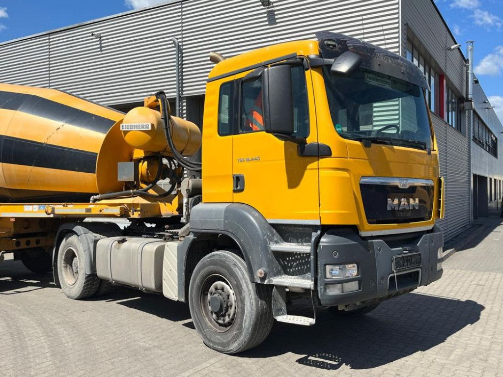 MAN TG-S 18.440 4x4 H BLS SZM Komplettpreis mit Beto - Nyergesvontató: 3 kép. MAN TG-S 18.440 4x4 H BLS SZM Komplettpreis mit Beto - Nyergesvontató: 3 kép.