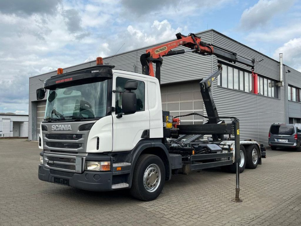 Scania P 360 6x2 Abrollkipper mit Kran Lift/Lenkachse Scania P 360 6x2 Abrollkipper mit Kran Lift/Lenkachse - Horgos rakodó teherautó, Darus autó: 1 kép. Scania P 360 6x2 Abrollkipper mit Kran Lift/Lenkachse Scania P 360 6x2 Abrollkipper mit Kran Lift/Lenkachse - Horgos rakodó teherautó, Darus autó: 1 kép.
