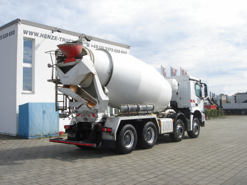 MERCEDES-BENZ Arocs 3240 B 8x4 Betonmischer Deutsch Top AP Achsen - Teherautó: 3 kép. MERCEDES-BENZ Arocs 3240 B 8x4 Betonmischer Deutsch Top AP Achsen - Teherautó: 3 kép.