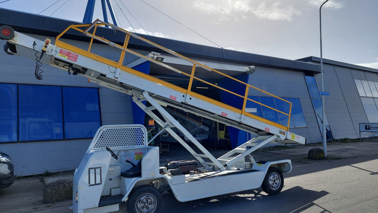 Belt Loader AMSS ECO-850 - Szállítószalagos jármű: 1 kép. Belt Loader AMSS ECO-850 - Szállítószalagos jármű: 1 kép.
