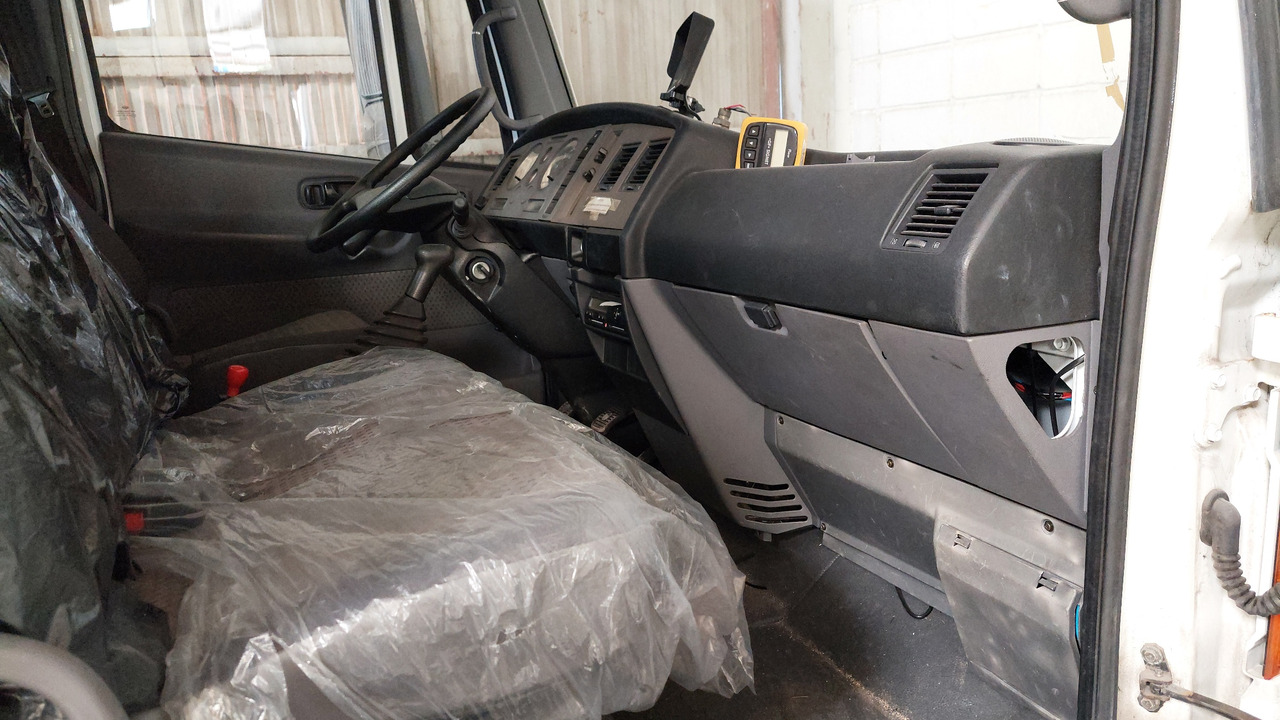 CDII/1000/GT12 Langa deicer - Repülőgép jégtelenítő: 5 kép. CDII/1000/GT12 Langa deicer - Repülőgép jégtelenítő: 5 kép.