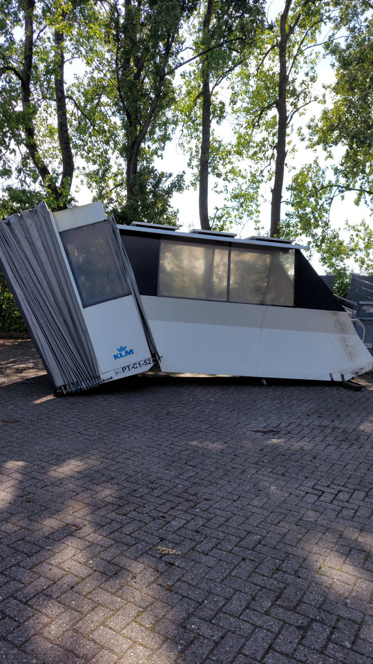 Utaslépcső Passenger Stair SPS PTC-15: 6 kép. Utaslépcső Passenger Stair SPS PTC-15: 6 kép.