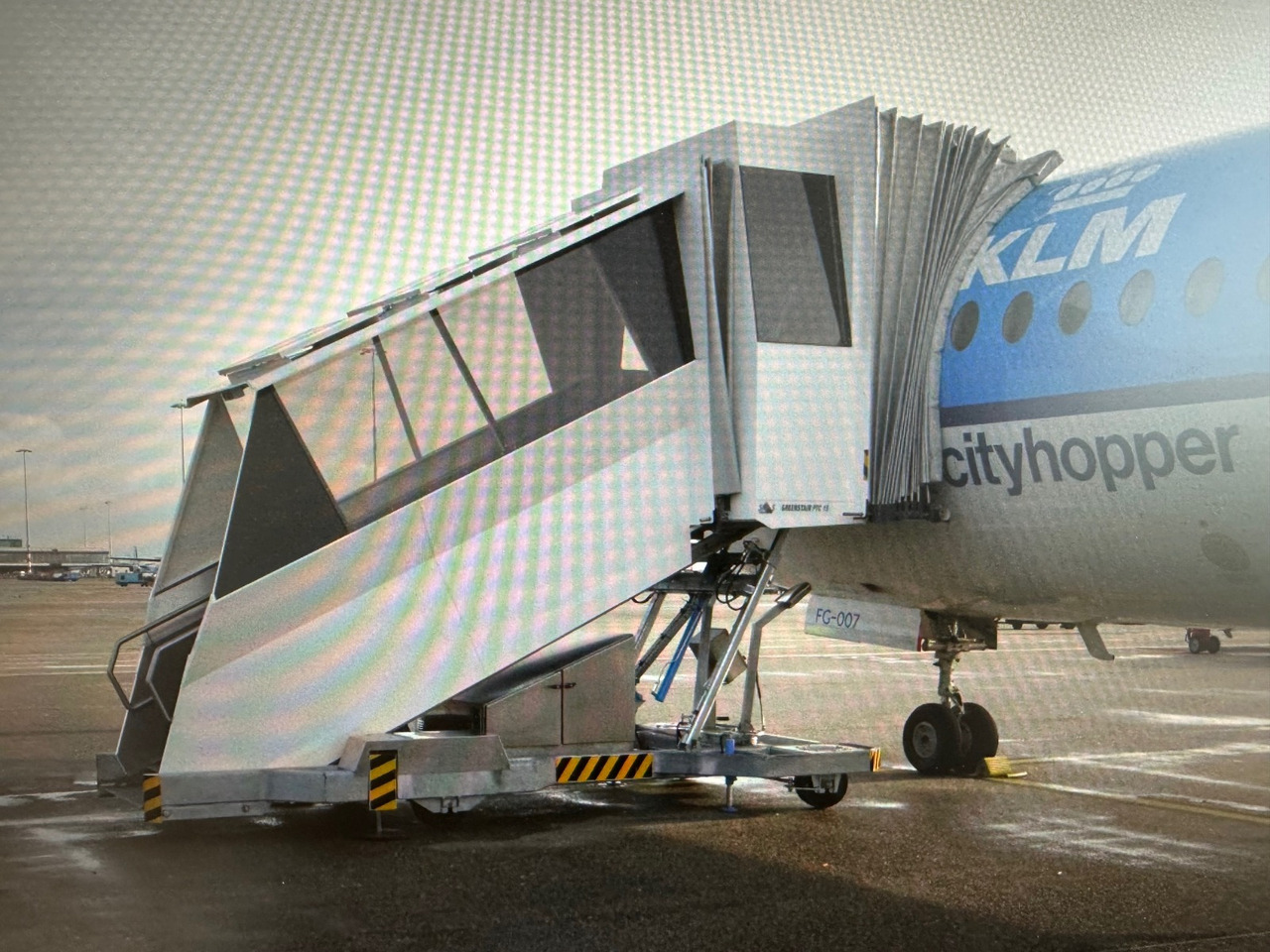 Passenger Stair SPS PTC-15 - Utaslépcső: 1 kép. Passenger Stair SPS PTC-15 - Utaslépcső: 1 kép.