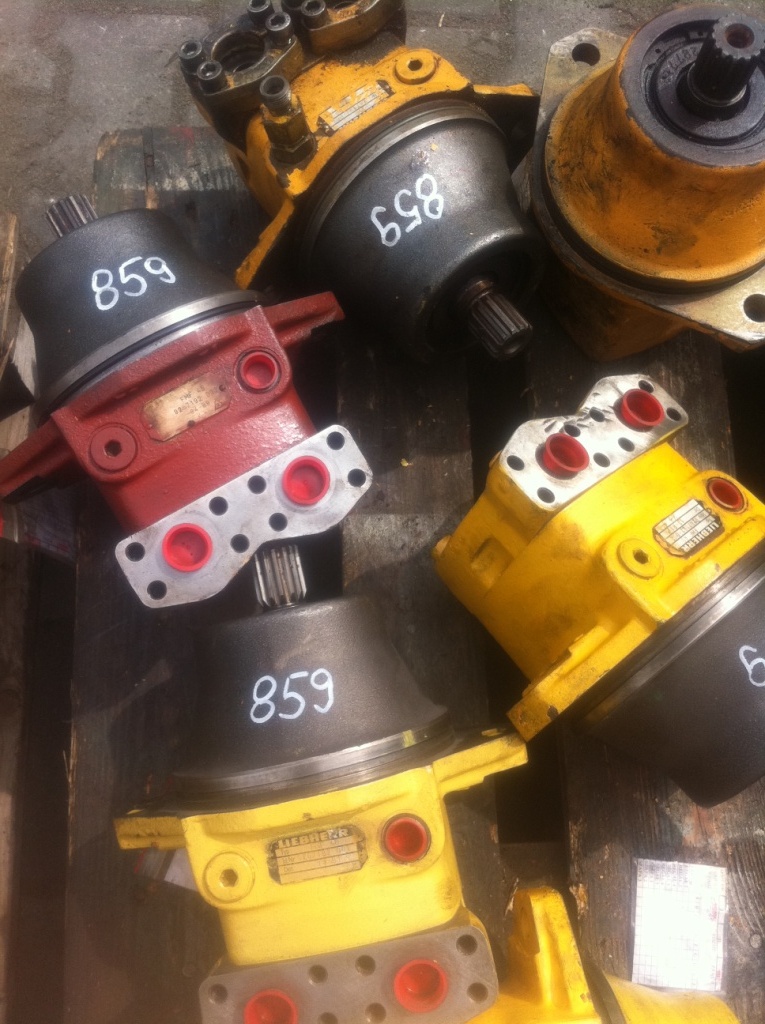 LIEBHERR FMF45 - Hidraulikus motor - Építőipari gépek: 1 kép. LIEBHERR FMF45 - Hidraulikus motor - Építőipari gépek: 1 kép.