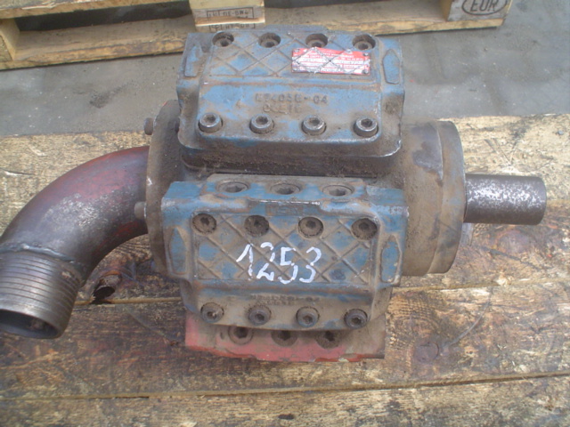 POCLAIN HYDRAULICS 6H12F..20 472 R09..... Ser: 120800 PRAWA - Hidraulikus szivattyú - Építőipari gépek: 1 kép. POCLAIN HYDRAULICS 6H12F..20 472 R09..... Ser: 120800 PRAWA - Hidraulikus szivattyú - Építőipari gépek: 1 kép.