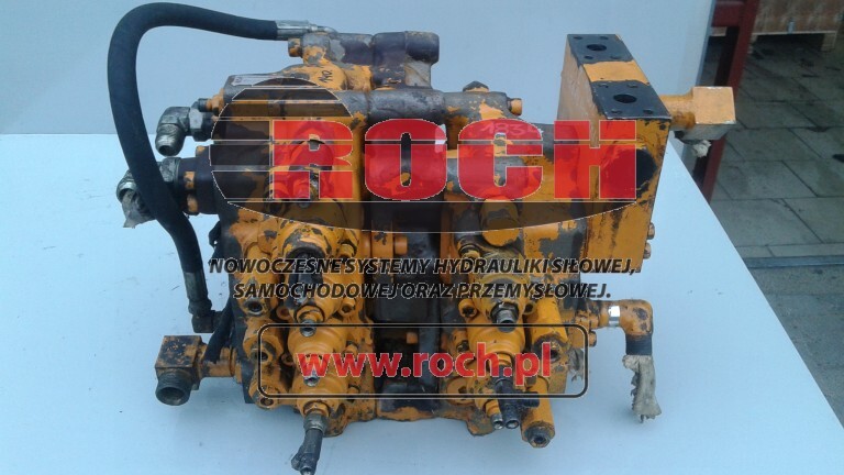 SHIBAURA U28-95 9310007 - 7 SEKCYJNY - Hidraulikus szelep - Kotrógép: 1 kép. SHIBAURA U28-95 9310007 - 7 SEKCYJNY - Hidraulikus szelep - Kotrógép: 1 kép.