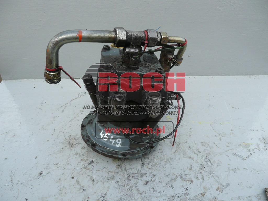 TEREX 6067091 - Hidraulikus motor: 1 kép. TEREX 6067091 - Hidraulikus motor: 1 kép.