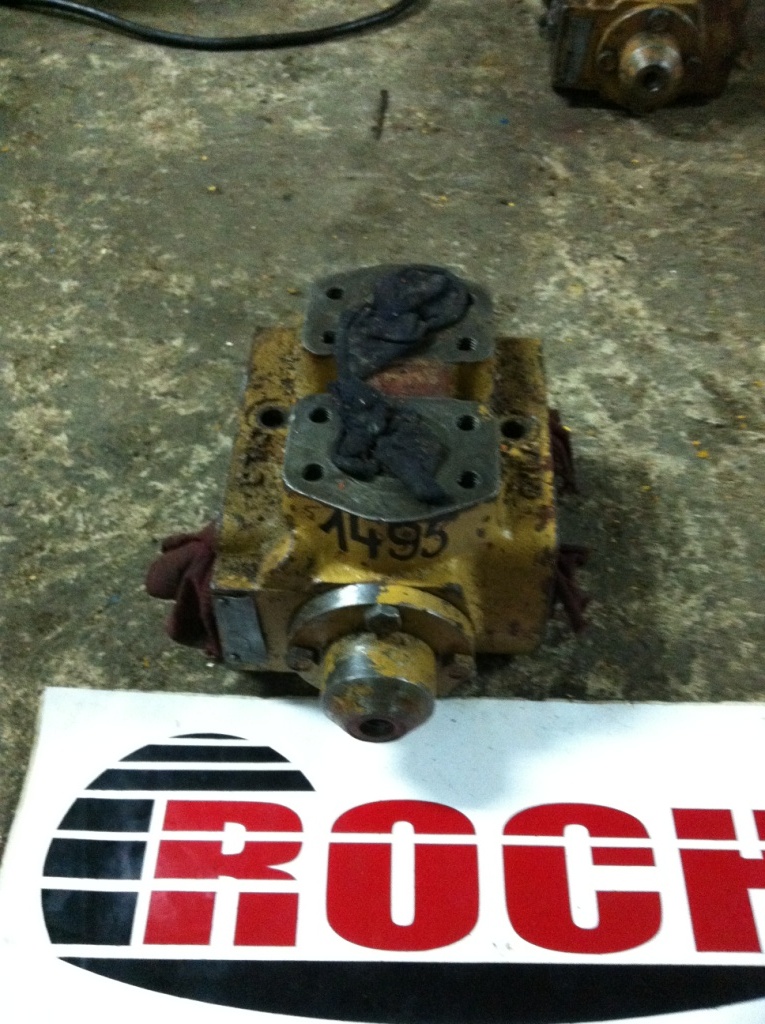 WARYŃSKI HAMWORTHY 01869484 - 1 SEKCYJNY - Hidraulikus szelep - Építőipari gépek: 1 kép. WARYŃSKI HAMWORTHY 01869484 - 1 SEKCYJNY - Hidraulikus szelep - Építőipari gépek: 1 kép.