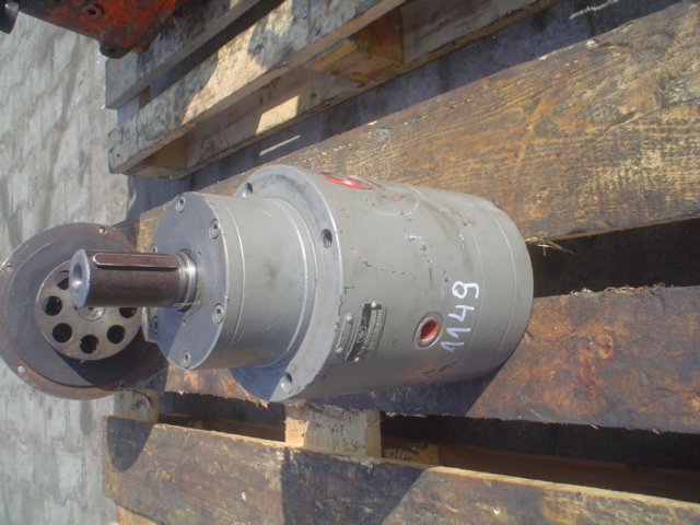 WARYŃSKI WPT02-25A07769 - Hidraulikus motor - Építőipari gépek: 1 kép. WARYŃSKI WPT02-25A07769 - Hidraulikus motor - Építőipari gépek: 1 kép.