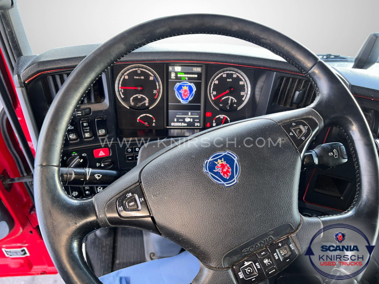 SCANIA R450A4X2NA PTO Hydraulik - Nyergesvontató: 2 kép. SCANIA R450A4X2NA PTO Hydraulik - Nyergesvontató: 2 kép.