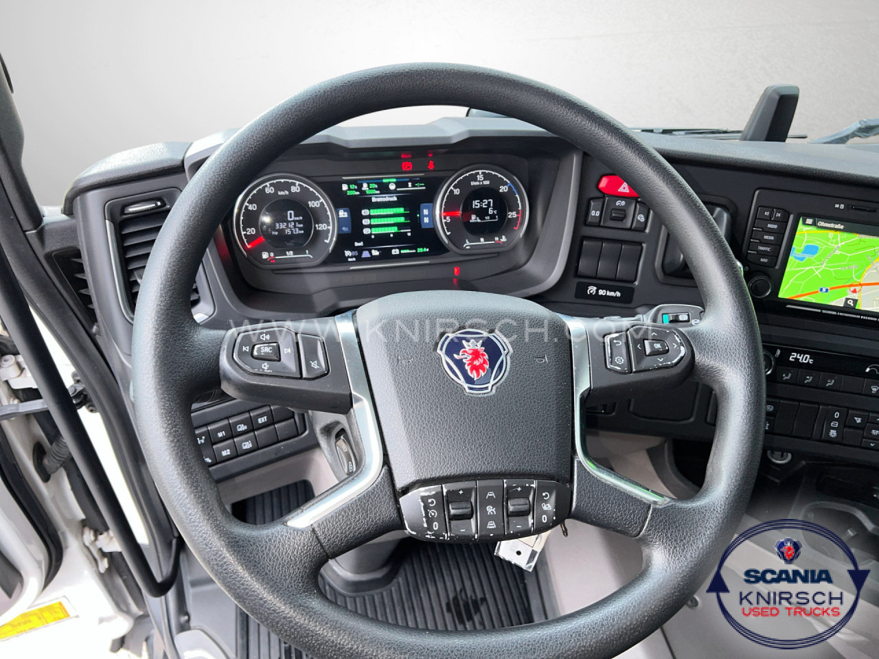 SCANIA R500A4X2NA PTO ADR FL - Nyergesvontató: 2 kép. SCANIA R500A4X2NA PTO ADR FL - Nyergesvontató: 2 kép.