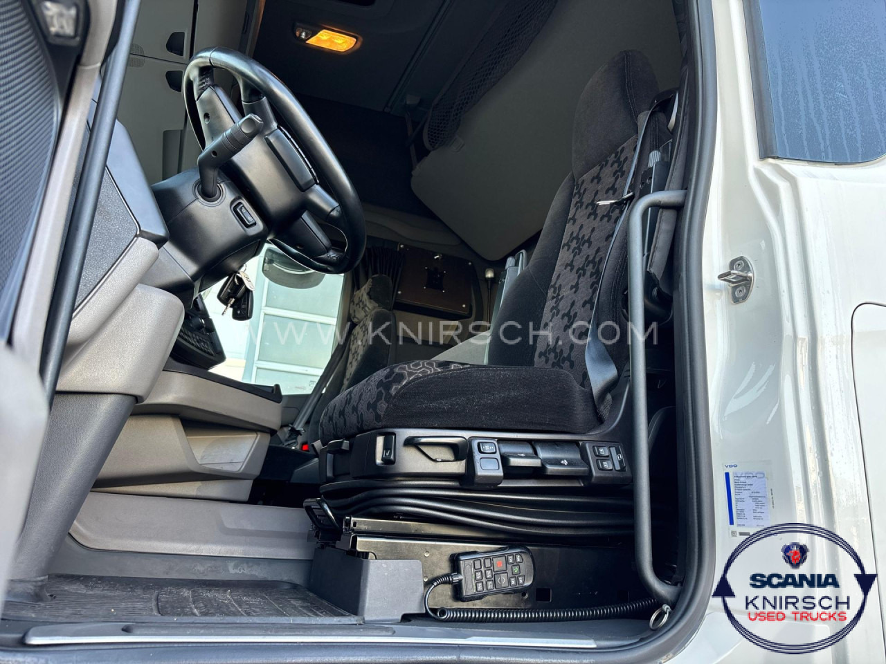 SCANIA R500A4x2NA / Highline / LED / PTO / Standklima - Nyergesvontató: 5 kép. SCANIA R500A4x2NA / Highline / LED / PTO / Standklima - Nyergesvontató: 5 kép.