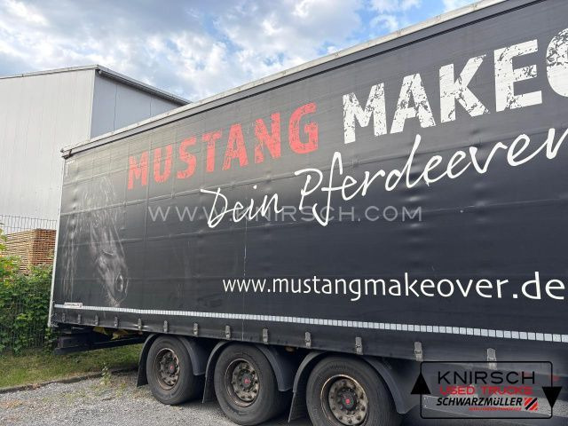 Schwarzmüller TÜV NEU Mega, XL, DC 9.5, Getränke, SAF - Ponyvás félpótkocsi: 5 kép. Schwarzmüller TÜV NEU Mega, XL, DC 9.5, Getränke, SAF - Ponyvás félpótkocsi: 5 kép.