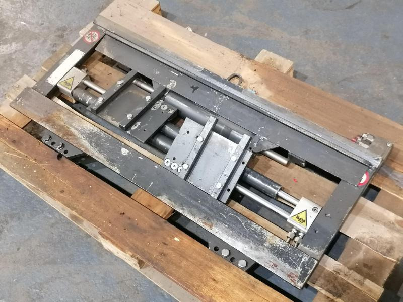 Atib TDL 577 - Raklapvilla - Anyagmozgató gép: 3 kép. Atib TDL 577 - Raklapvilla - Anyagmozgató gép: 3 kép.