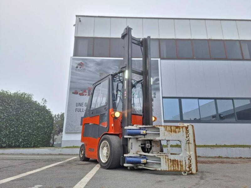 Carer Z70H - Elektromos targonca: 2 kép. Carer Z70H - Elektromos targonca: 2 kép.