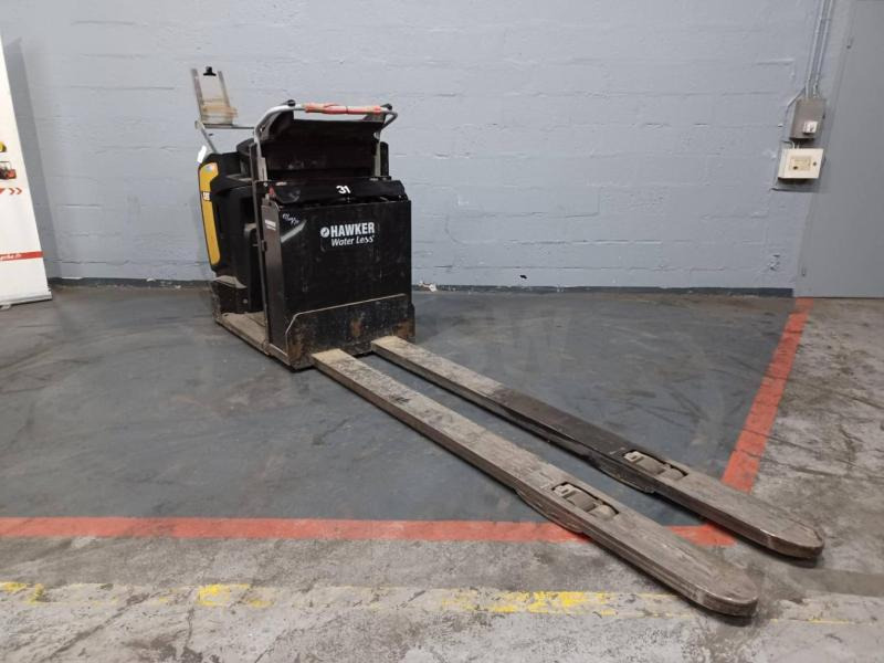 Caterpillar NO20NE - Komissiózó targoncá: 5 kép. Caterpillar NO20NE - Komissiózó targoncá: 5 kép.